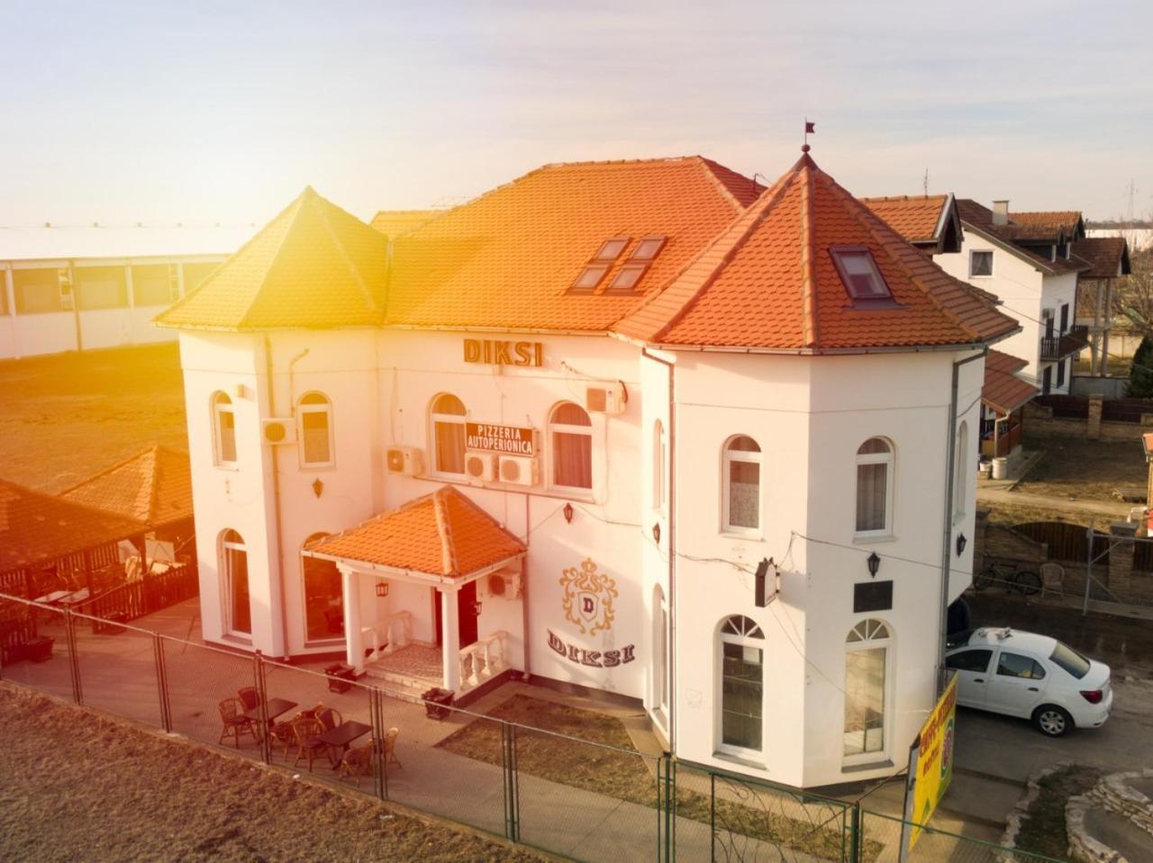 Apartmani Diksi Zrenjanin Exterior photo