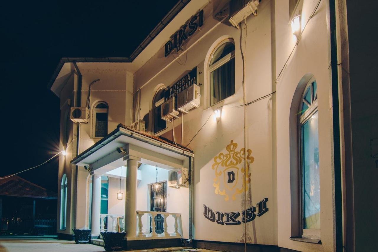 Apartmani Diksi Zrenjanin Exterior photo
